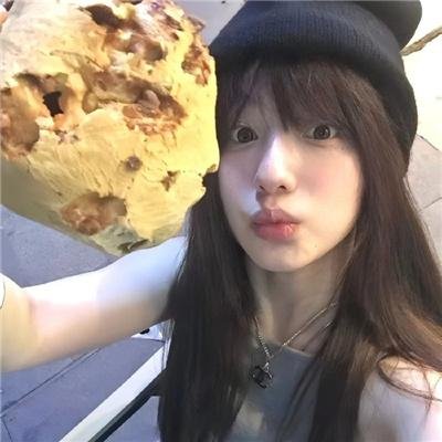 雨中的女人 海报